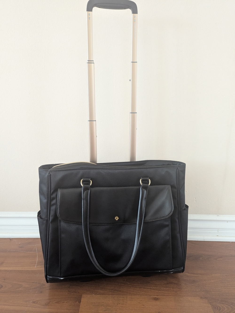 Samsonite Black Travel Tote with Gold-Tone Telescoping Handle